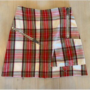BURBERRY Mini Skirt with Zippers (AUTHENTIC)